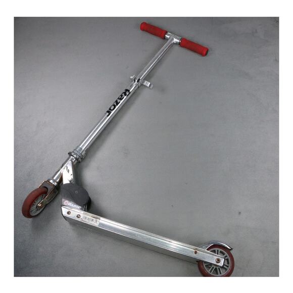 Razor A Kick Scooter Silver Aluminum Folding Scooter Fully Functional Red Grips - Picture 1 of 11